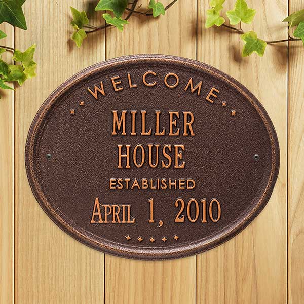 Personalized Welcome House Plaque - Oval Metal Design - 1356D